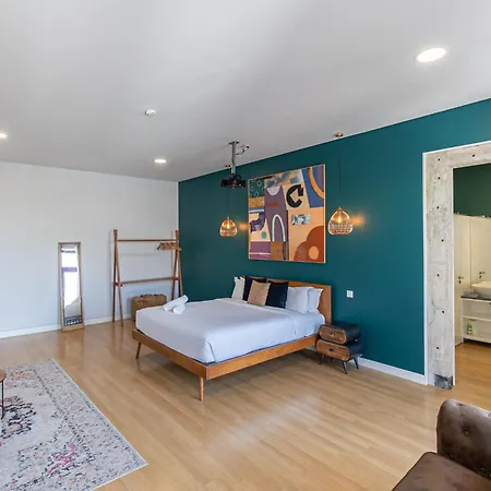 Chic&Basic Tokyo Hoose