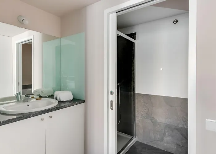 Ξενοδοχείο Chic&Basic Tokyo Hoose Πόρτο