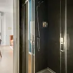 Chic&basic Tokyo Hoose