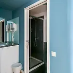 Otel Chic&basic Tokyo Hoose Porto