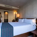 Otel Chic&basic Tokyo Hoose