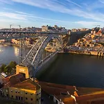 chic&basic Tokyo Hoose Porto