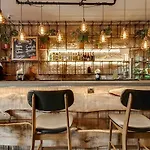 Chic&basic Tokyo Hoose