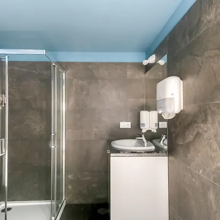 Chic&basic Tokyo Hoose Oporto