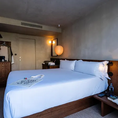 Chic&basic Tokyo Hoose