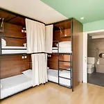 Hotel Chic&Basic Tokyo Hoose 3*